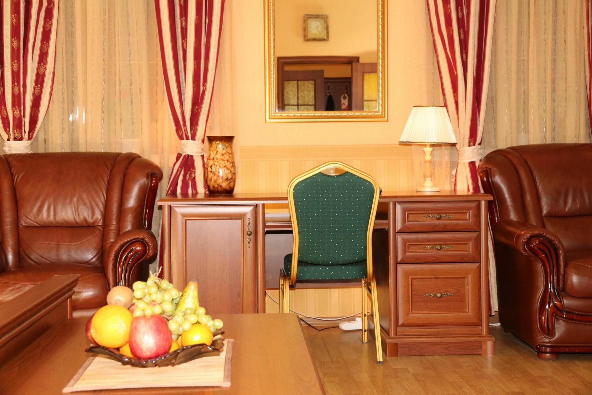 Korona 3* Boryspil
